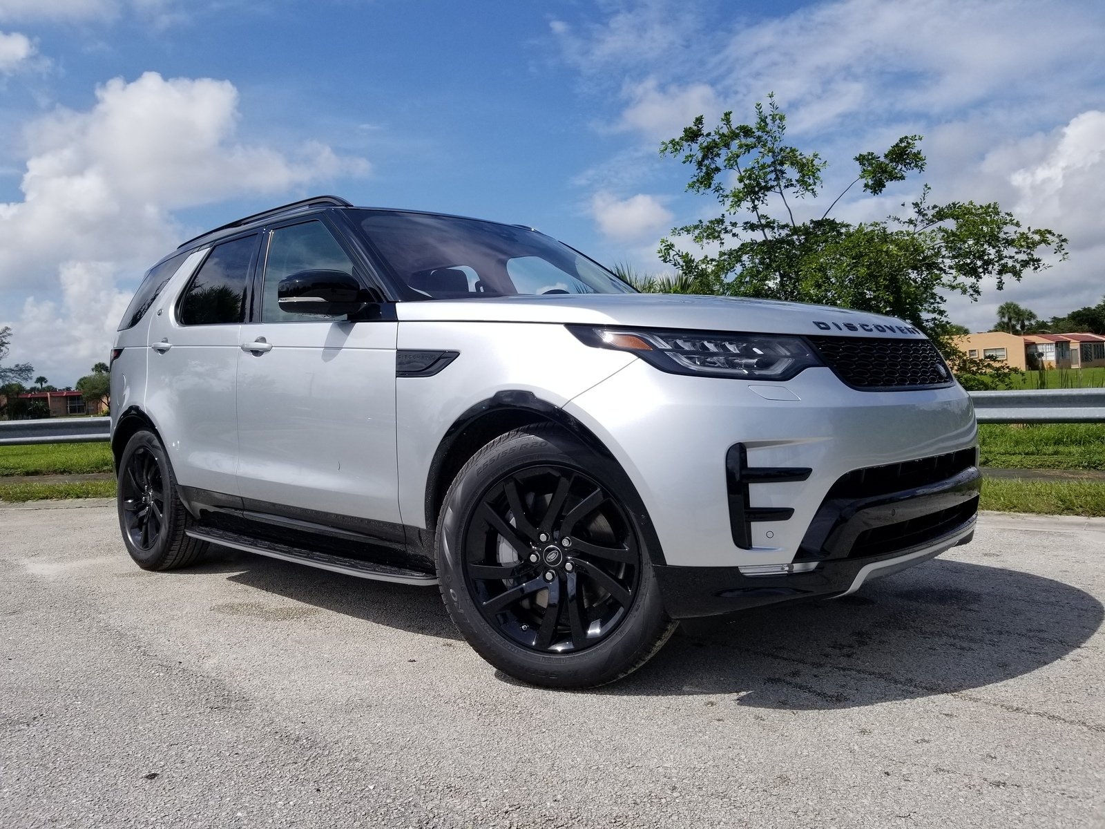 Land rover discovery 2020